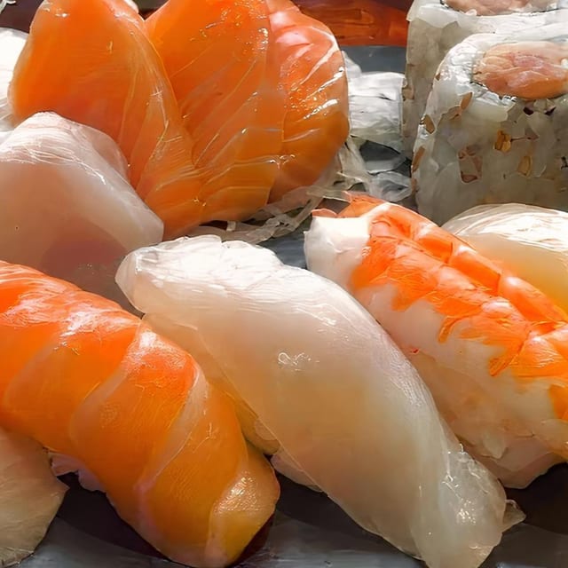 Sushi Combo B (12 Pcs).